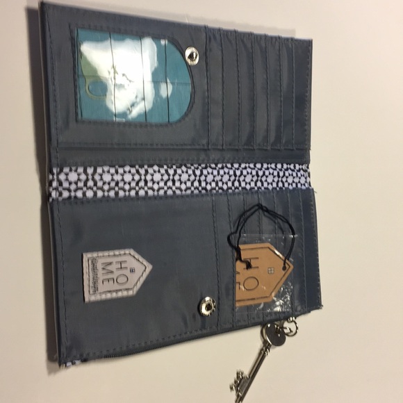 Wallet - Picture 2 of 2